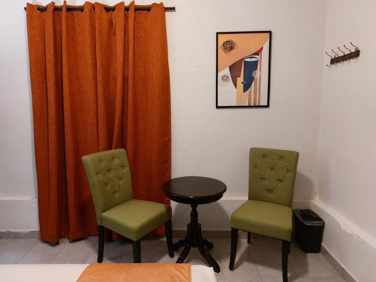 Hospedaje Los Lirios Chitré Esterno foto