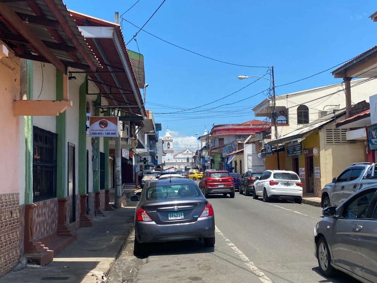 Hospedaje Los Lirios Chitré Esterno foto